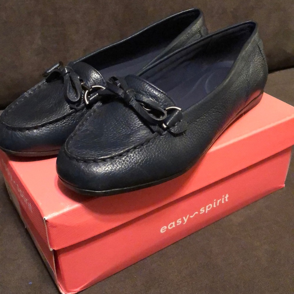 Easy Spirit Loafers *wide width*